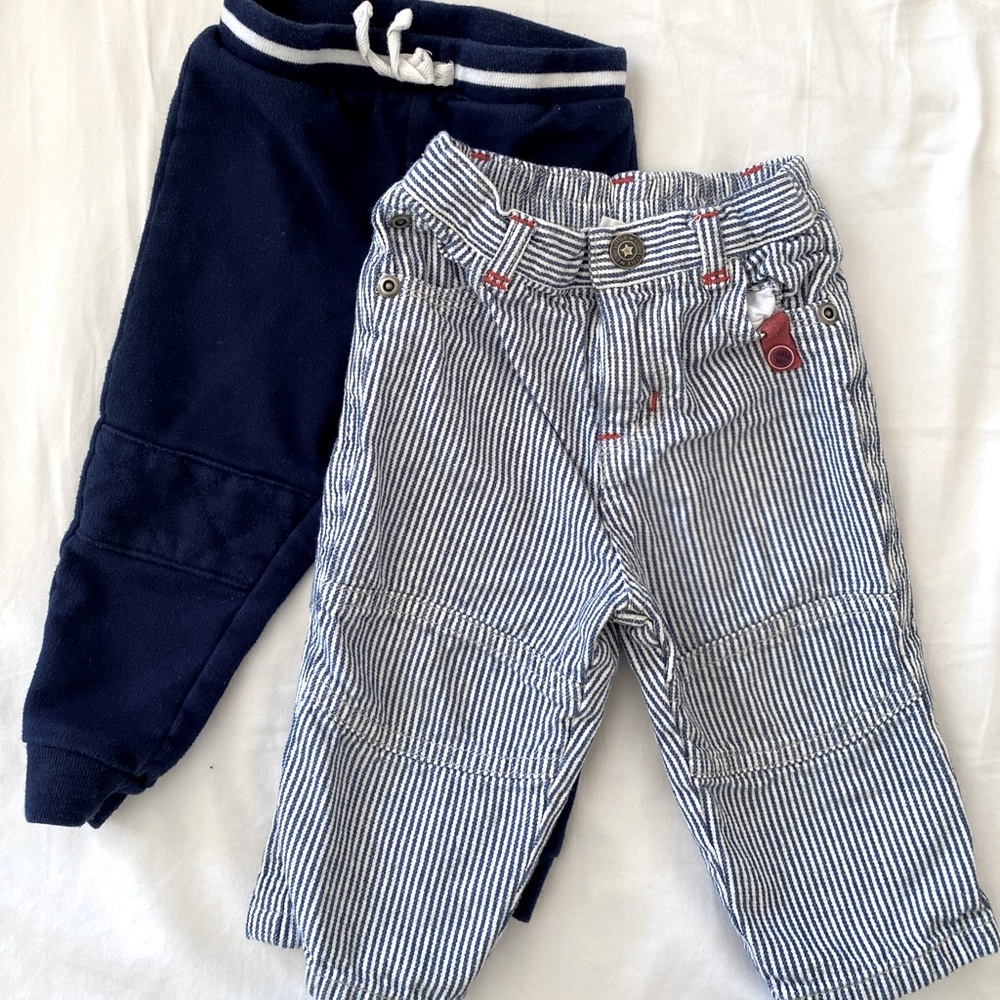 Bundle: joggers/ pants in blue 12M